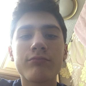 Meet your Posher, Carlo